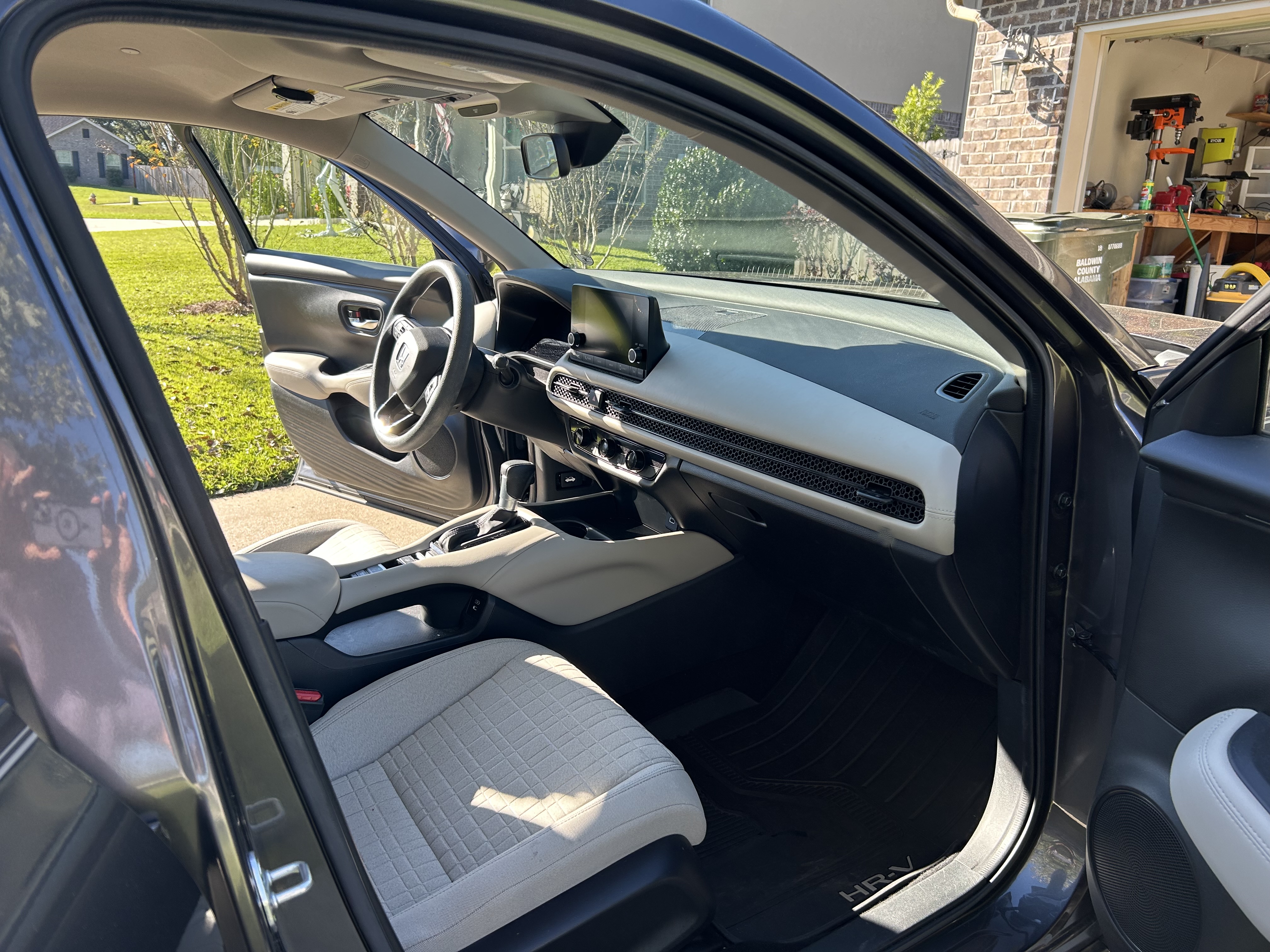 Used 2024 Honda HR-V LX image 17
