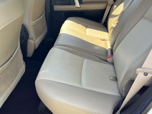 Used 2016 Toyota 4Runner SR5 Premium RWD image 9