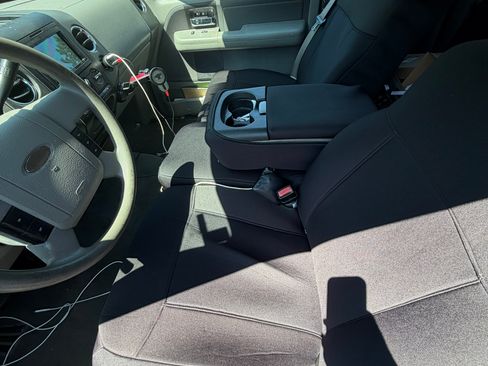 Used 2005 Ford F150 XLT RWD image 11