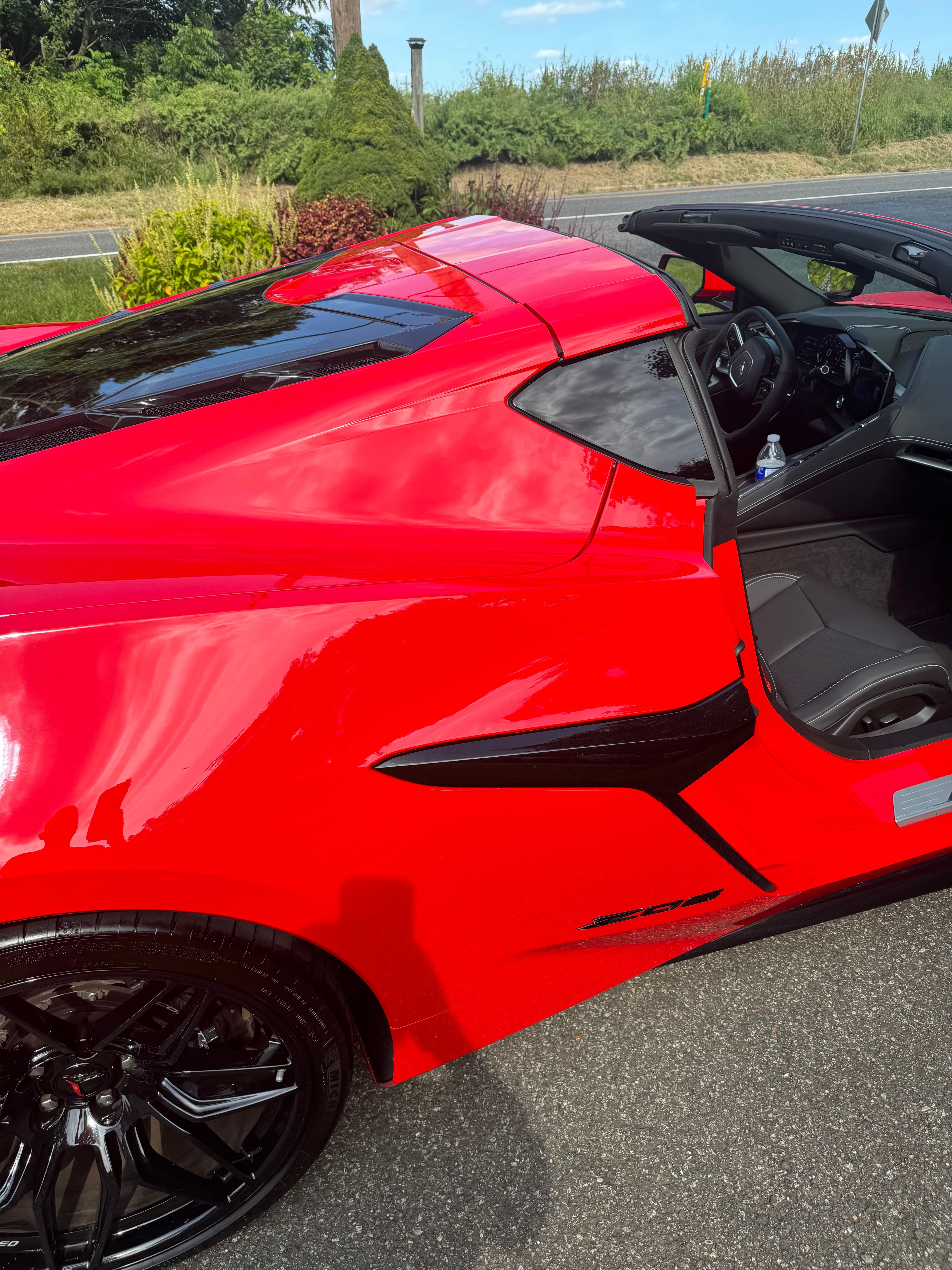 Used 2024 Chevrolet Corvette Z06 RWD image 6