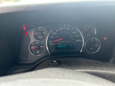 Used 2009 Chevrolet Express 3500 Extended Passenger w/ LT Preferred Equipment Group image 2