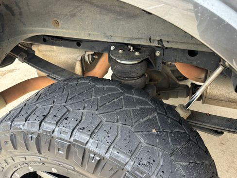 Used 2019 Ford F150 XLT w/ Equipment Group 302A Luxury image 12