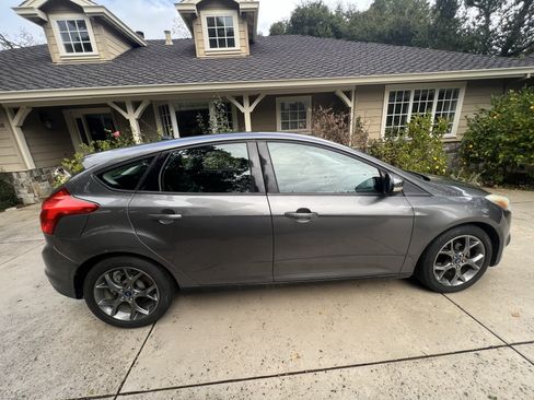 Used 2013 Ford Focus SE image 9