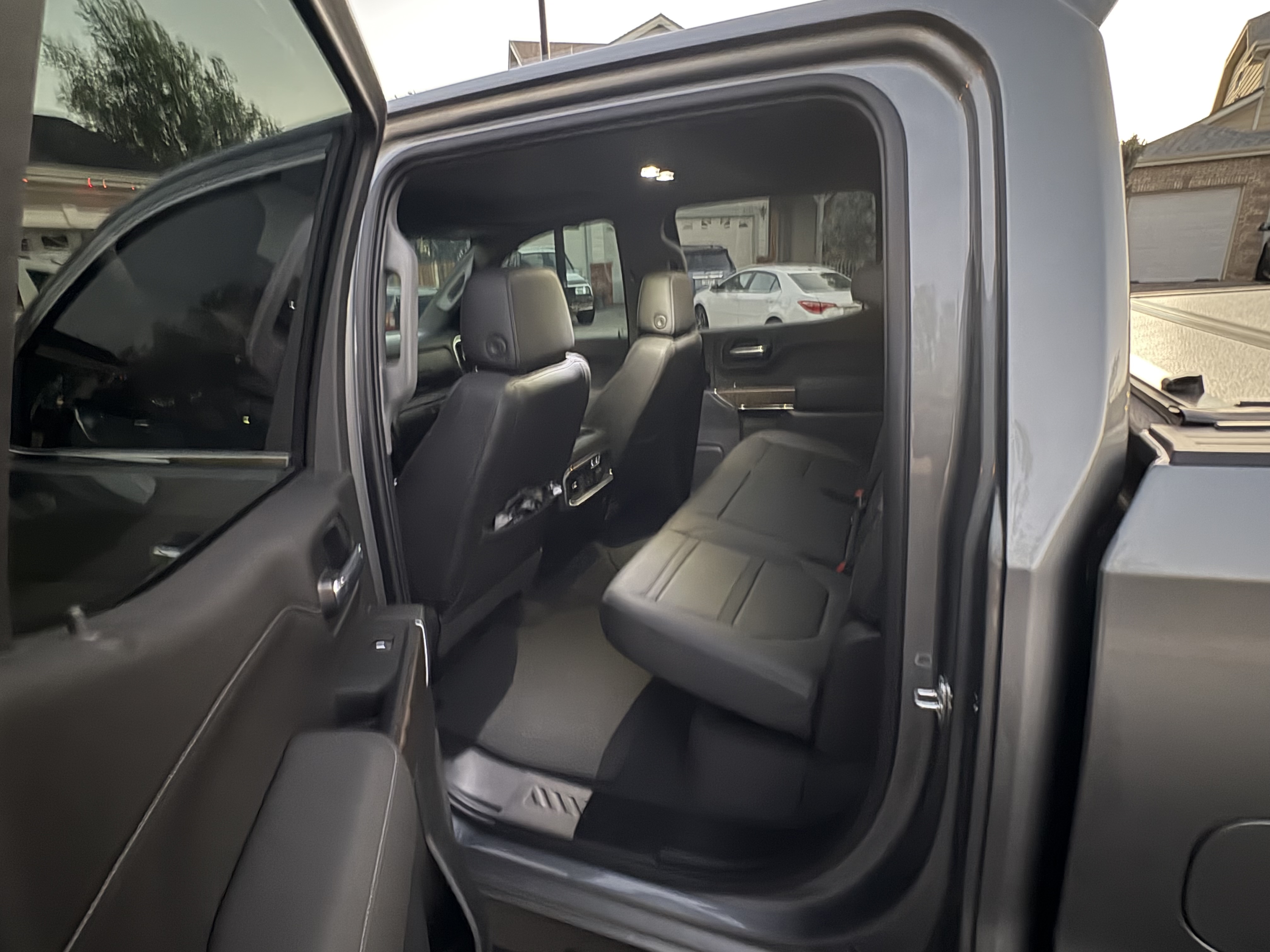 Used 2020 GMC Sierra 1500 Denali w/ Denali Ultimate Package AWD/4WD image 8