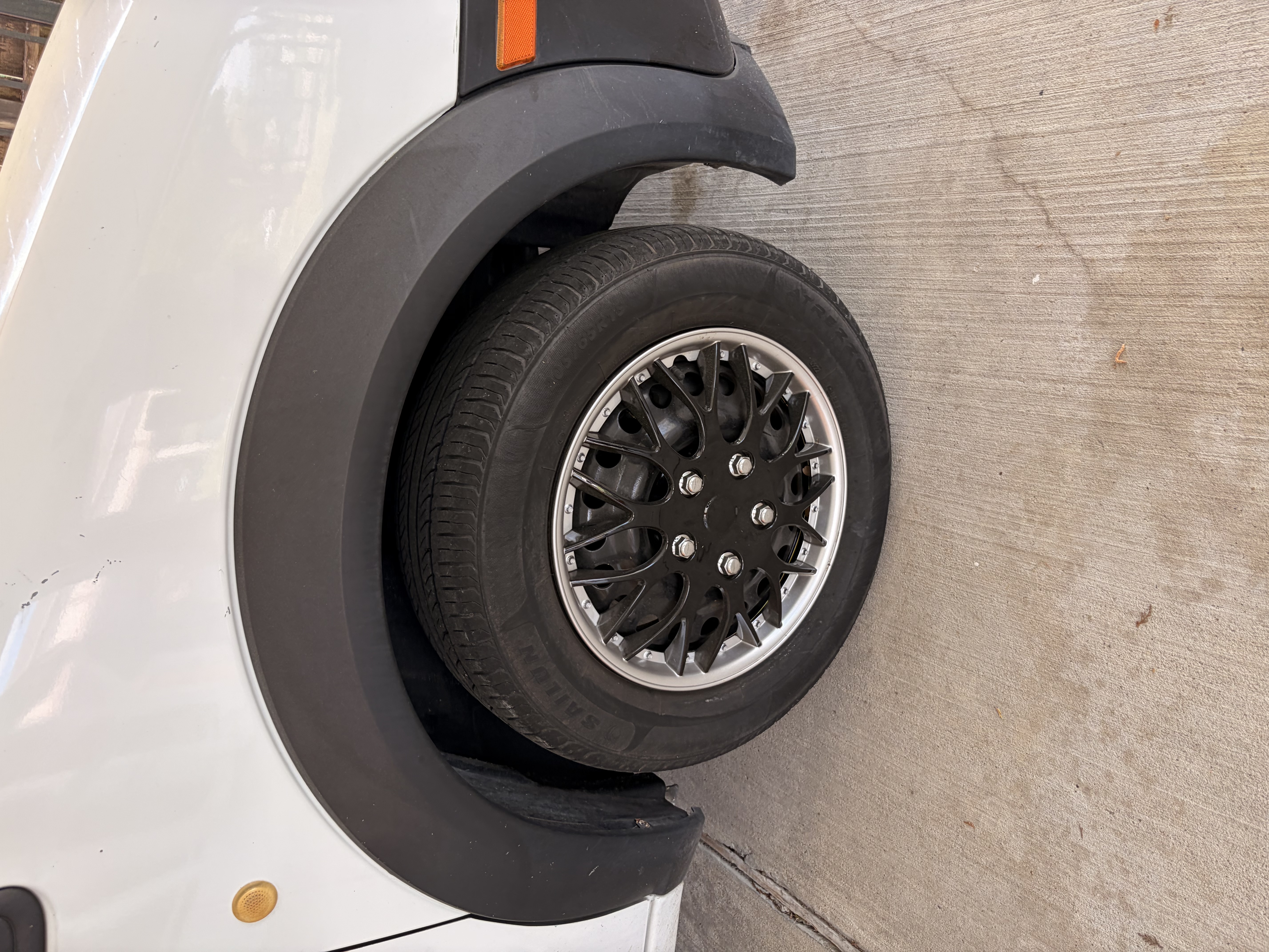 Used 2012 Ford Transit Connect XL FWD image 2