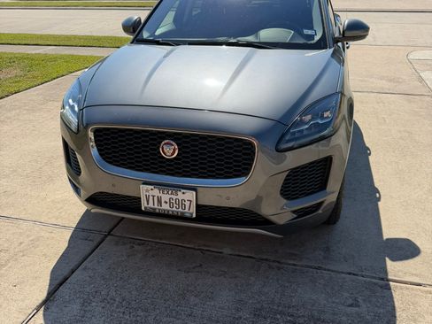 Used 2020 Jaguar E-PACE image 9