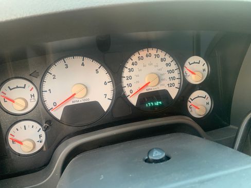 Used 2007 Dodge Ram 1500 Truck SLT RWD image 17