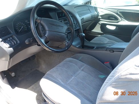 Used 1995 Ford Thunderbird LX image 11