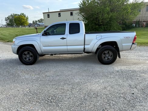 Used 2008 Toyota Tacoma 4x4 Access Cab V6 image 1