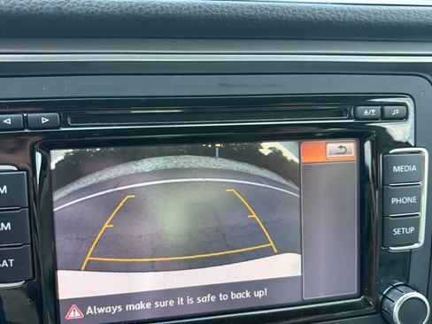 Used 2015 Volkswagen Passat 1.8T Limited Edition image 15