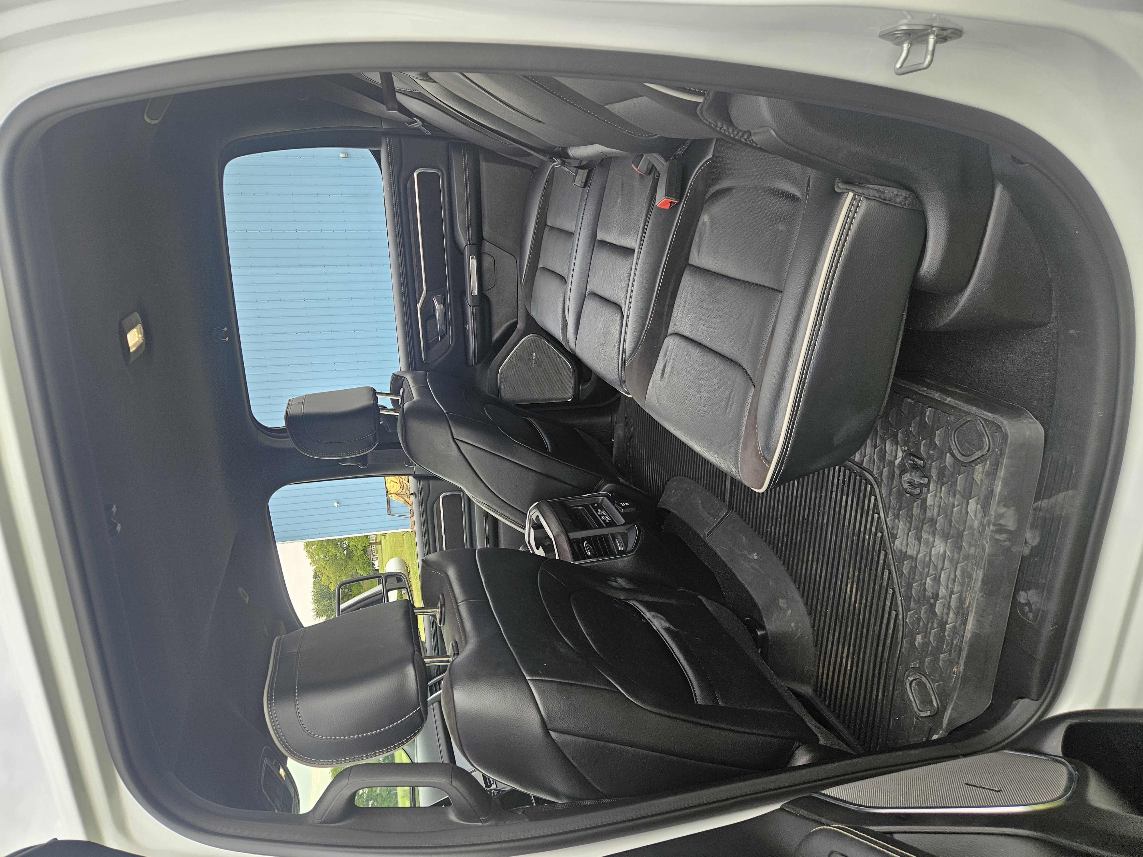 Used 2025 RAM 1500 Laramie w/ Night Edition AWD/4WD image 32