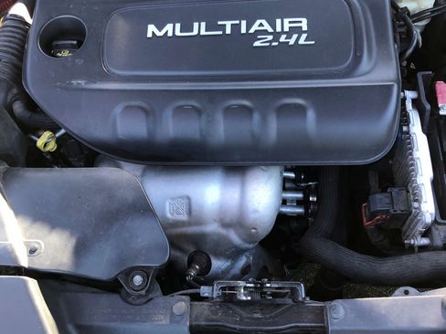 Used 2017 Jeep Cherokee Latitude image 12