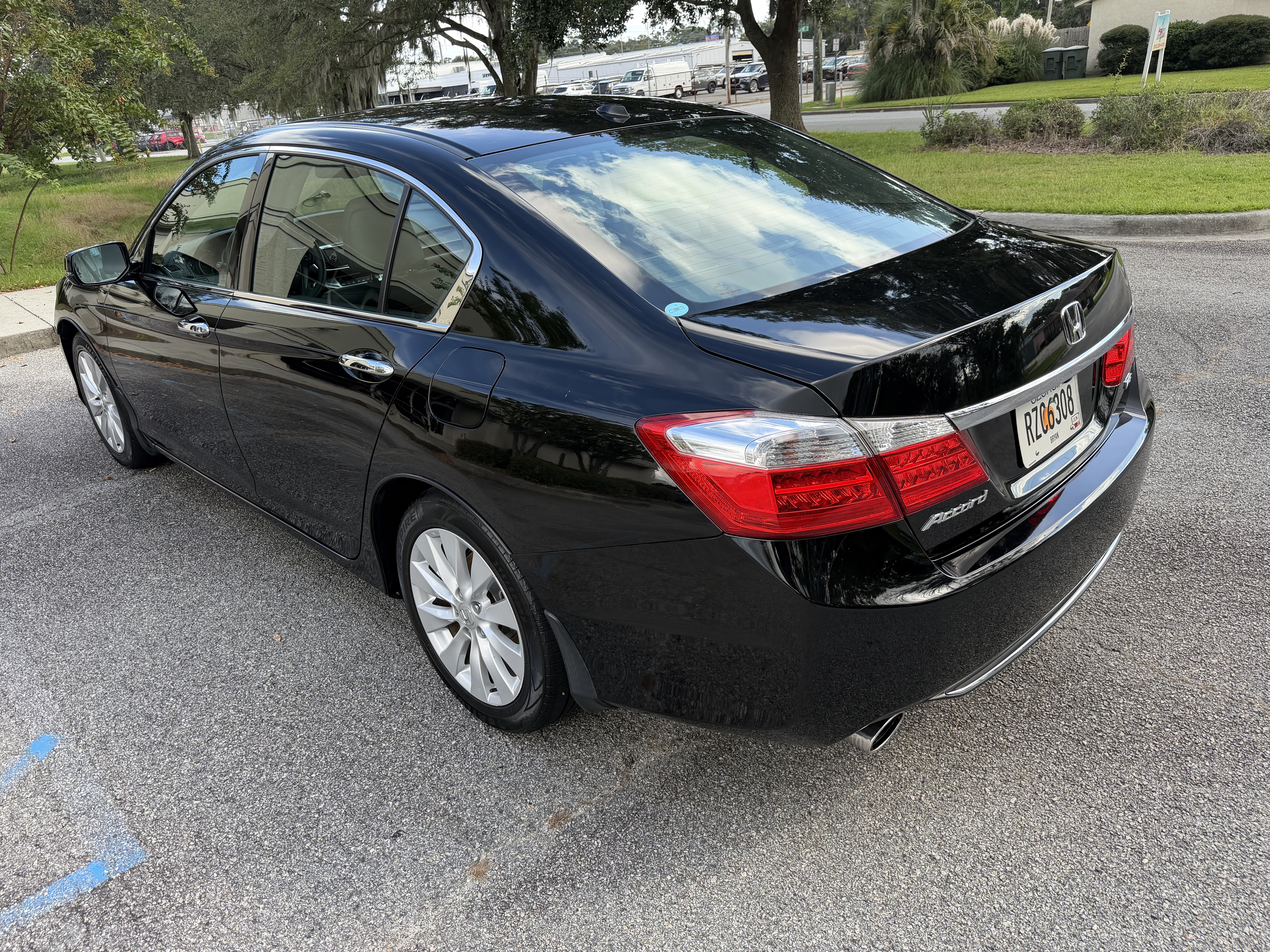 Used 2015 Honda Accord EX-L image 13