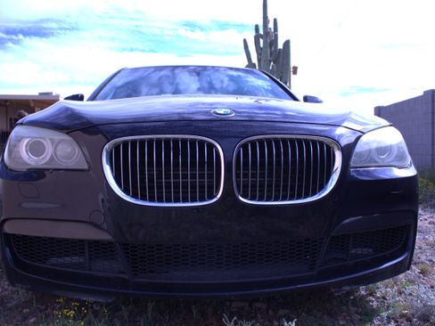 Used 2011 BMW 750i 750i Sedan 4D image 2