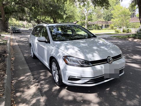 Used 2019 Volkswagen Golf SE FWD image 10