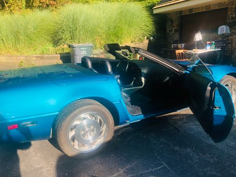 Used 1996 Chevrolet Corvette Convertible image 16