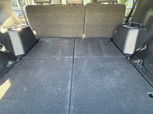 Used 2017 Ford Explorer Platinum image 9