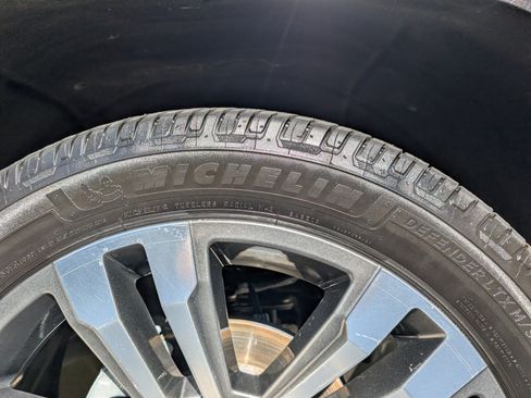 Used 2018 GMC Yukon Denali w/ Denali Ultimate Package image 21