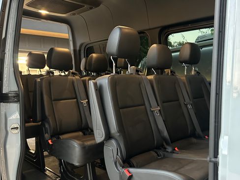 Used 2022 Mercedes-Benz Sprinter 2500 image 17