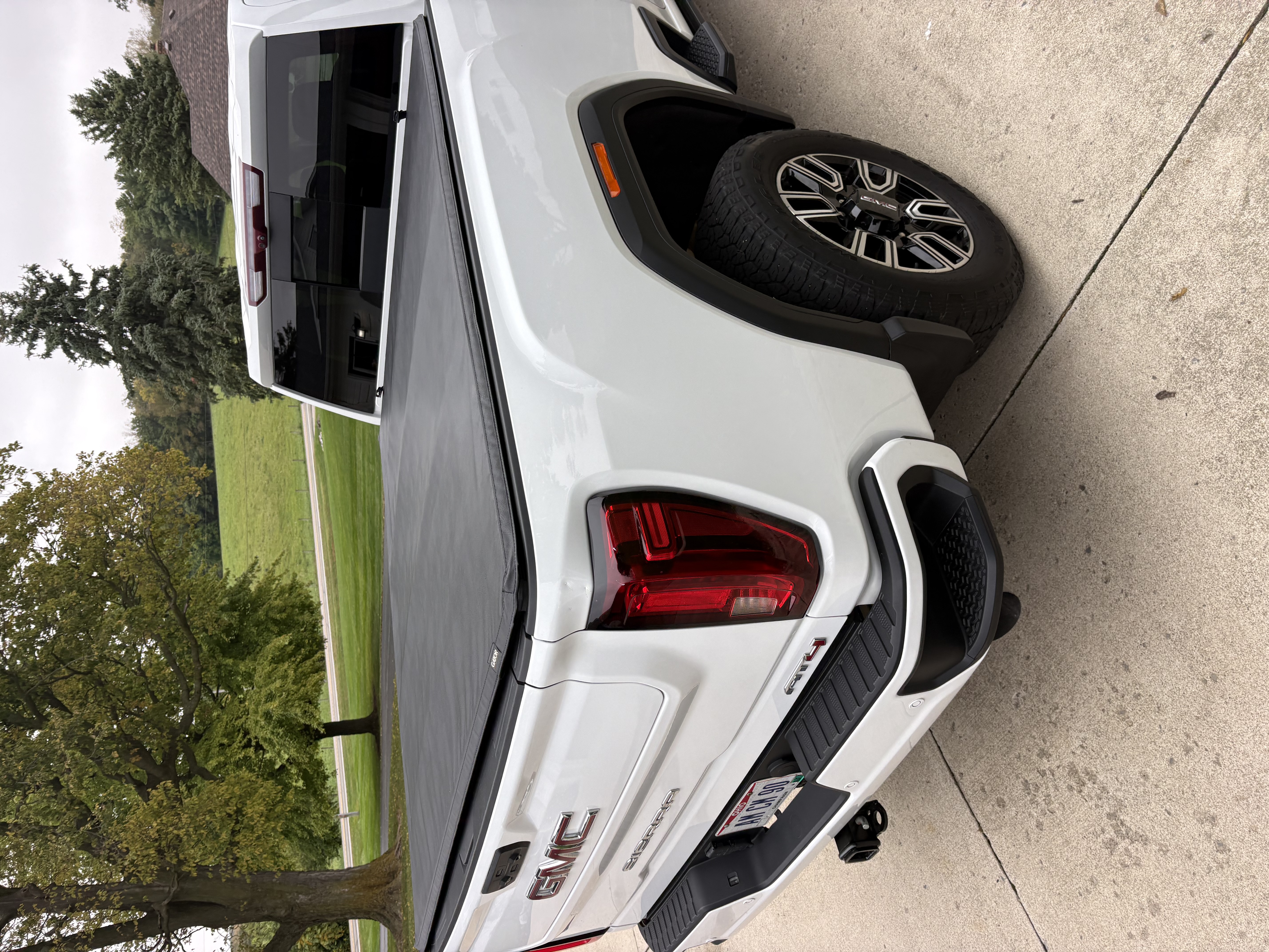 Used 2023 GMC Sierra 3500 AT4 w/ AT4 Premium Plus Package AWD/4WD image 8