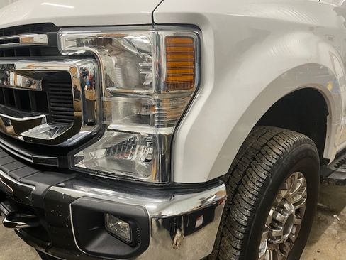 Used 2020 Ford F250 XLT w/ XLT Premium Package image 2