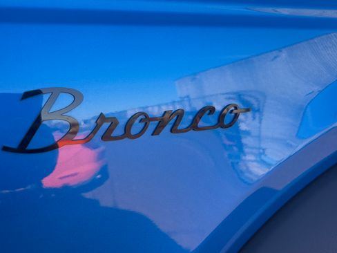 Used 2022 Ford Bronco Big Bend image 6