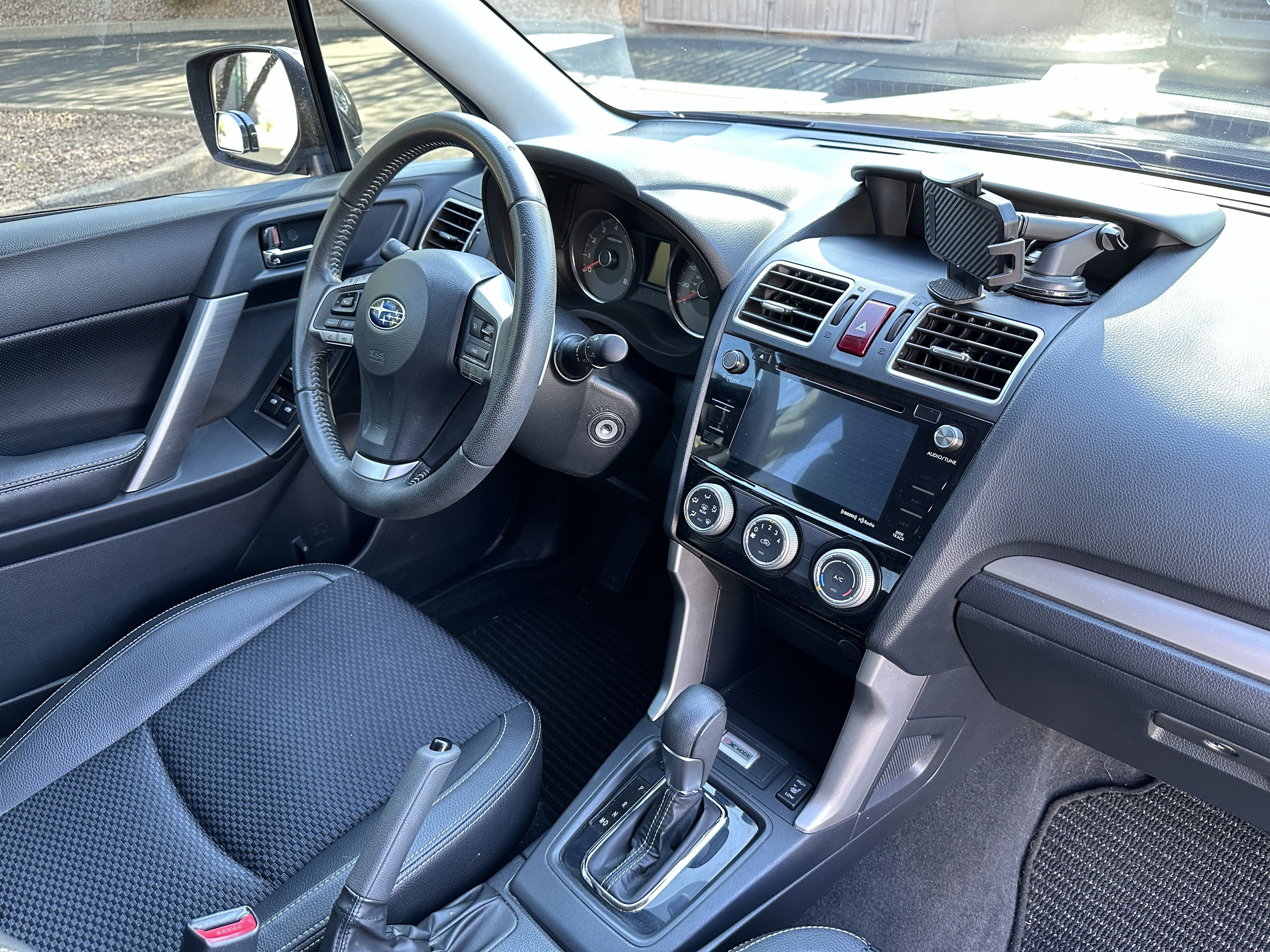 Used 2016 Subaru Forester 2.0XT Premium AWD/4WD image 25