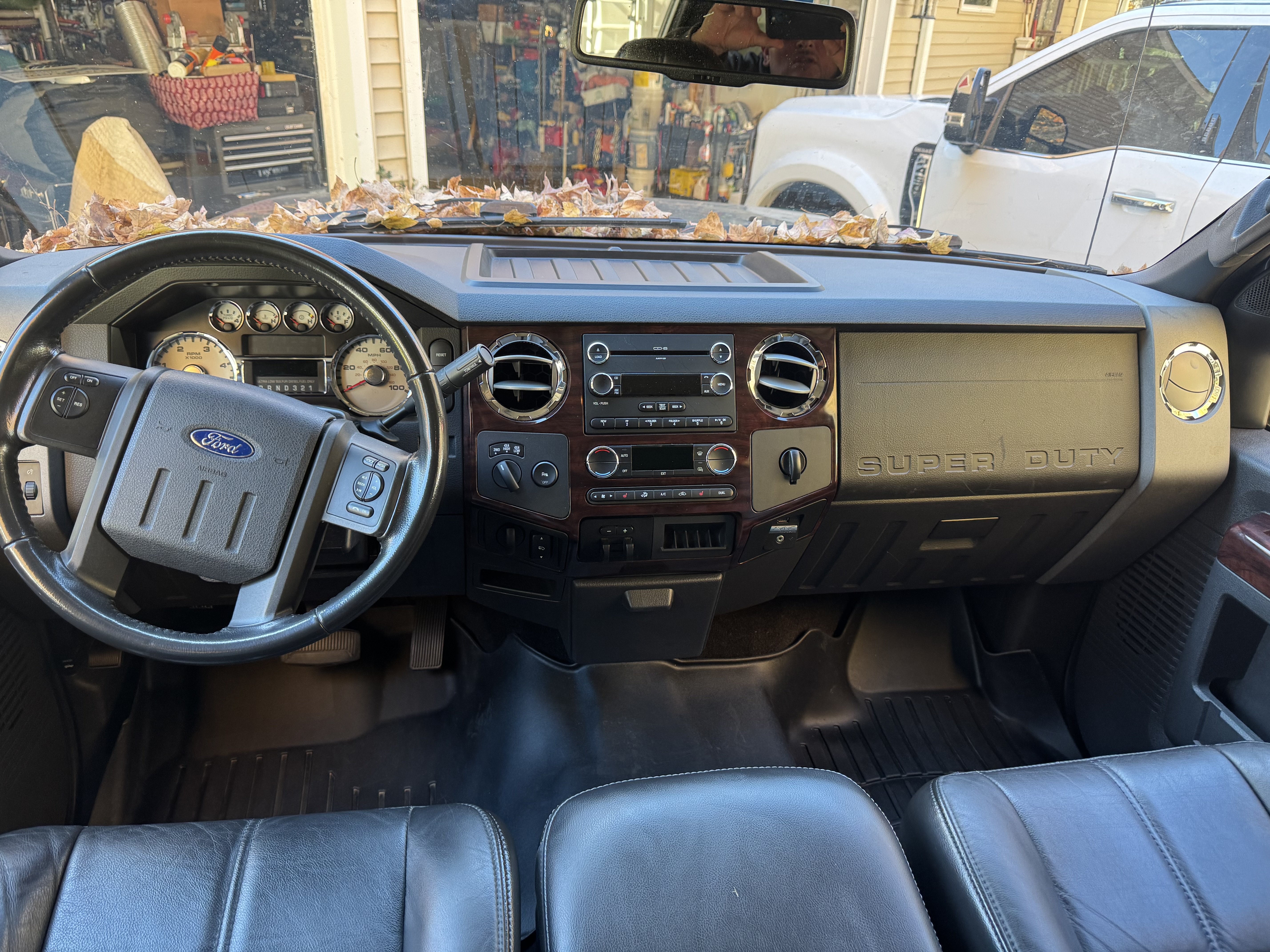 Used 2009 Ford F350 Lariat AWD/4WD image 9