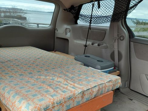 Used 2006 Toyota Sienna LE image 11