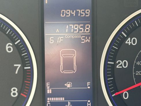 Used 2011 Honda CR-V EX-L image 6