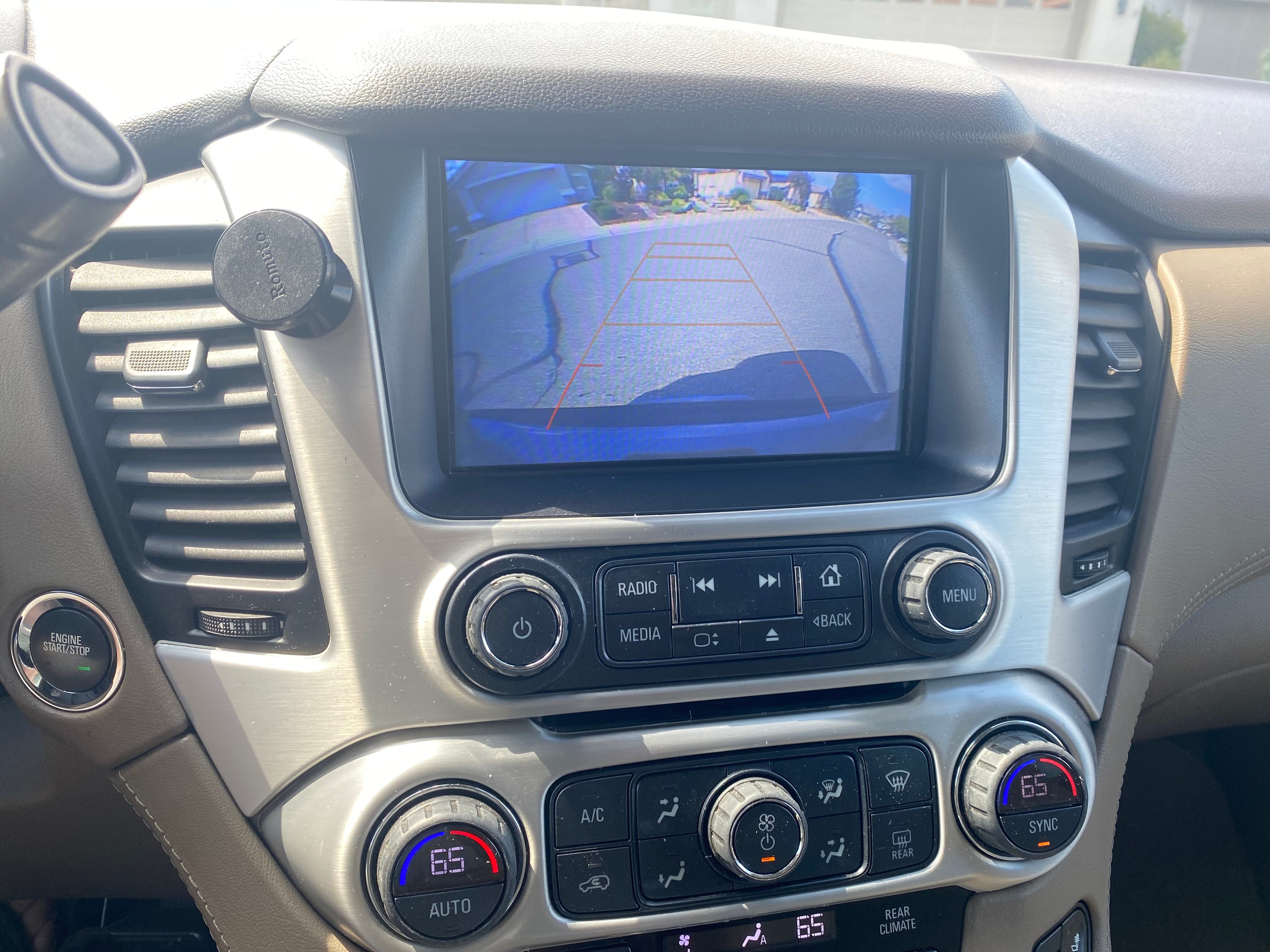 Used 2018 GMC Yukon XL SLT w/ Open Road Package RWD image 29