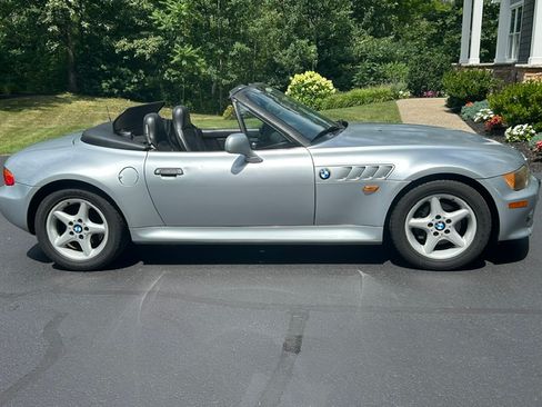 Used 1997 BMW Z3 2.8 RWD image 6