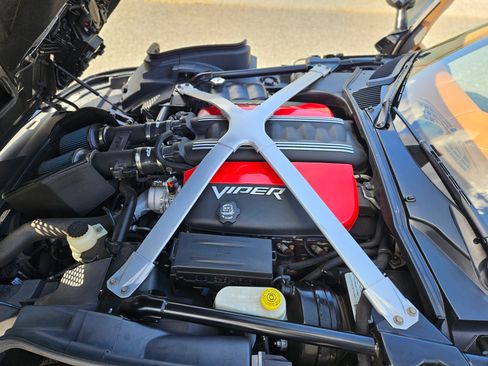 Used 2014 SRT Viper GTS w/ GTS Laguna Interior Package image 27