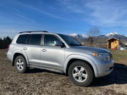 Used 2011 Toyota Land Cruiser w/ Upgrade Pkg