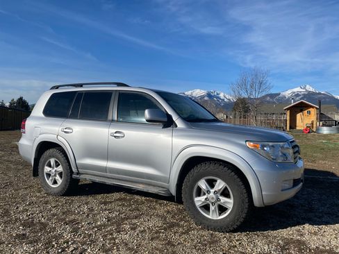 Used 2011 Toyota Land Cruiser w/ Upgrade Pkg image 1