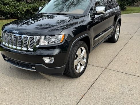 Used 2012 Jeep Grand Cherokee Overland Summit image 1