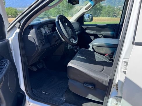 Used 2005 Dodge Ram 1500 Truck SLT AWD/4WD image 10
