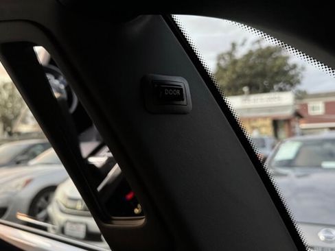 Used 2011 Rolls-Royce Ghost image 29