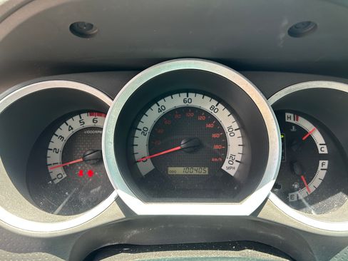 Used 2014 Toyota Tacoma 2WD Access Cab image 10