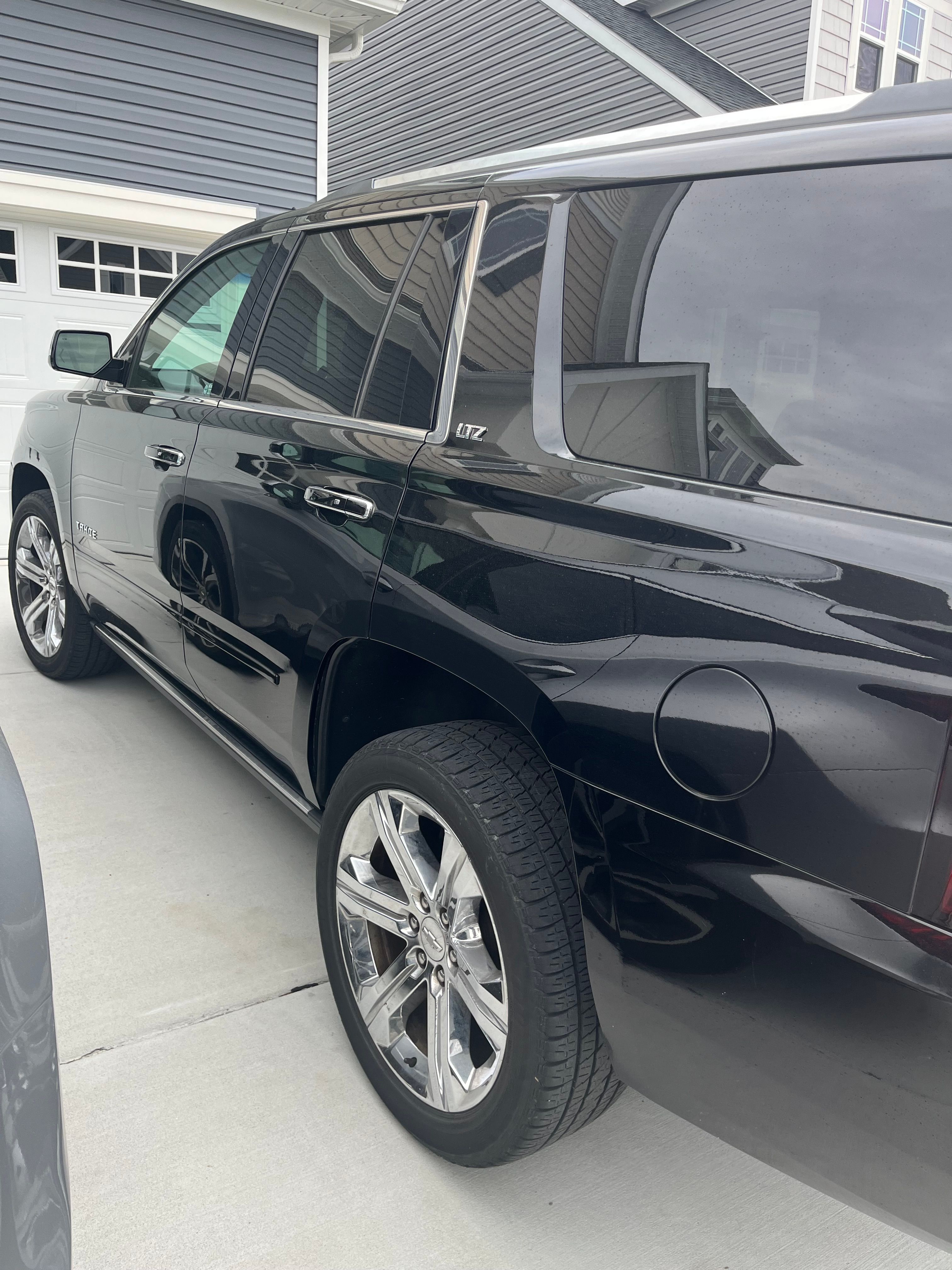 Used 2016 Chevrolet Tahoe LTZ AWD/4WD image 12