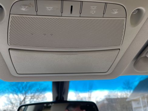 Used 2015 Nissan Pathfinder SL w/ Cargo Package image 21