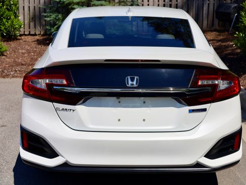 Used 2018 Honda Clarity Plug-In Hybrid image 25