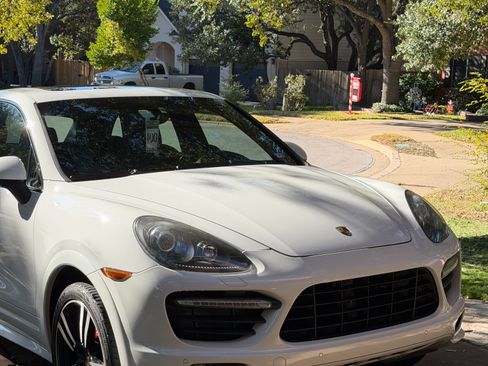 Used 2013 Porsche Cayenne GTS AWD/4WD image 6