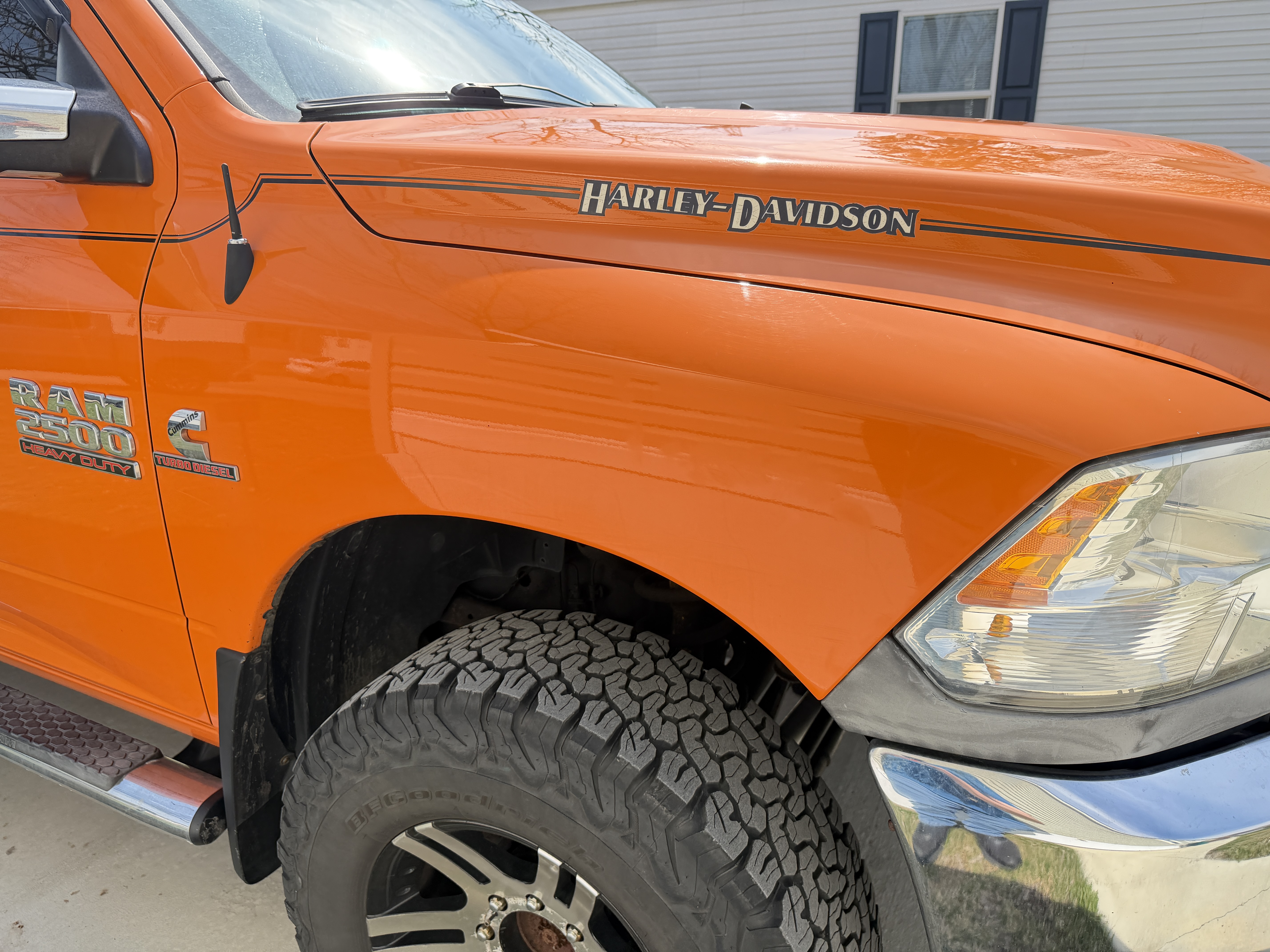 Used 2013 RAM 2500 Tradesman w/ Chrome Appearance Group AWD/4WD image 4