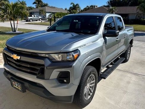 Used 2023 Chevrolet Colorado LT w/ LT Convenience Package II RWD image 1
