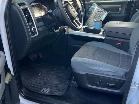 Used 2018 RAM 1500 Lone Star AWD/4WD image 12
