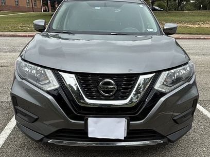 Used 2018 Nissan Rogue SV