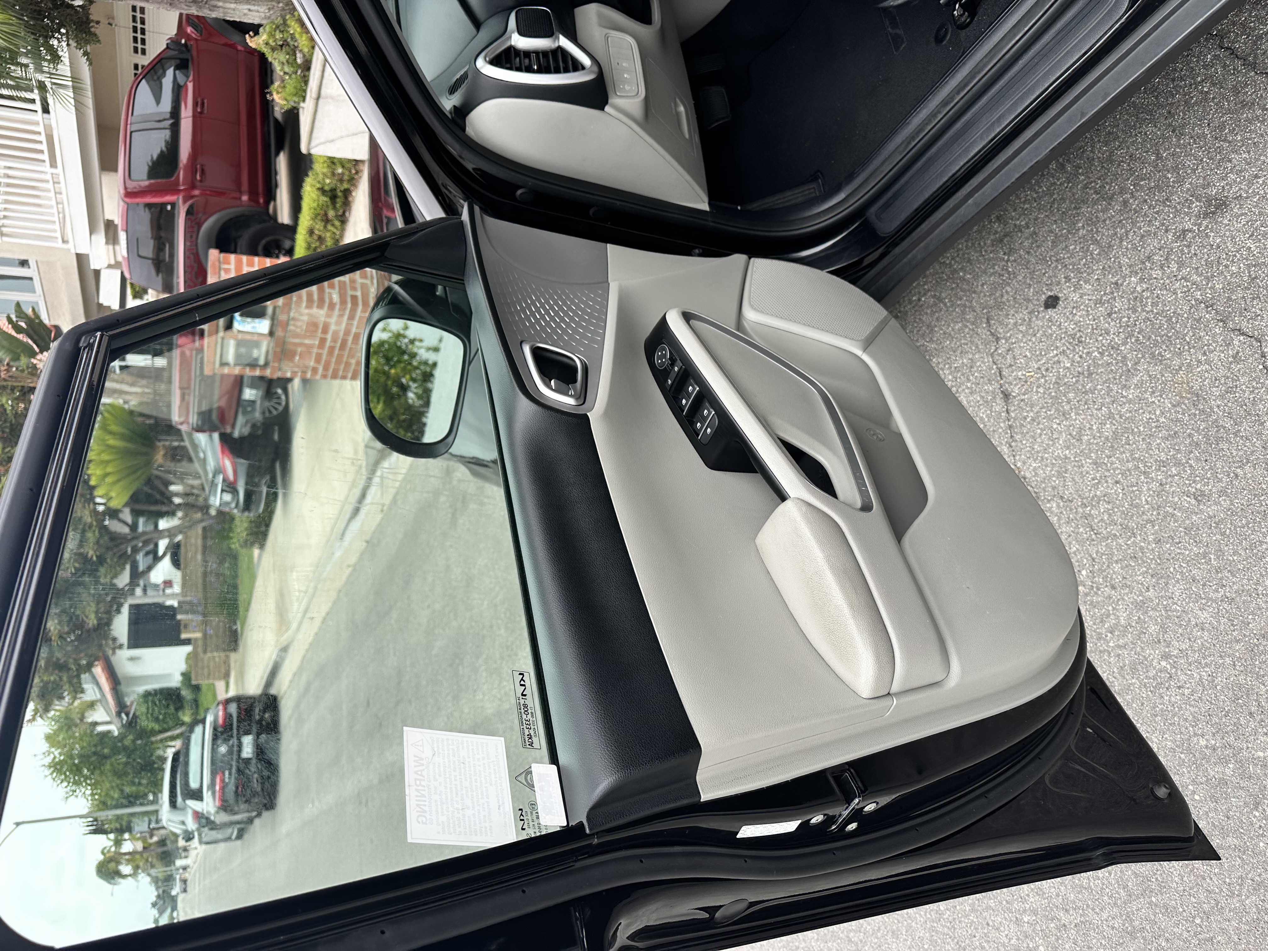 Used 2023 Kia Soul LX FWD image 17