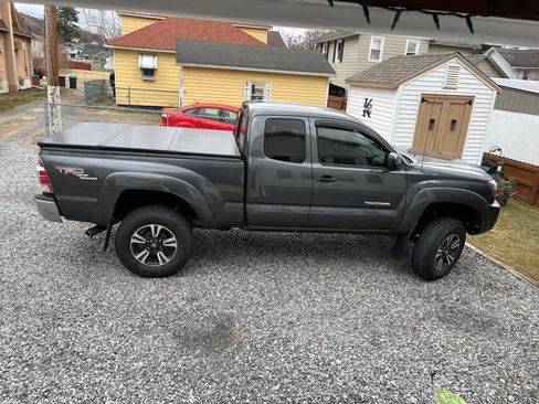Used 2009 Toyota Tacoma 4x4 Access Cab V6 image 18
