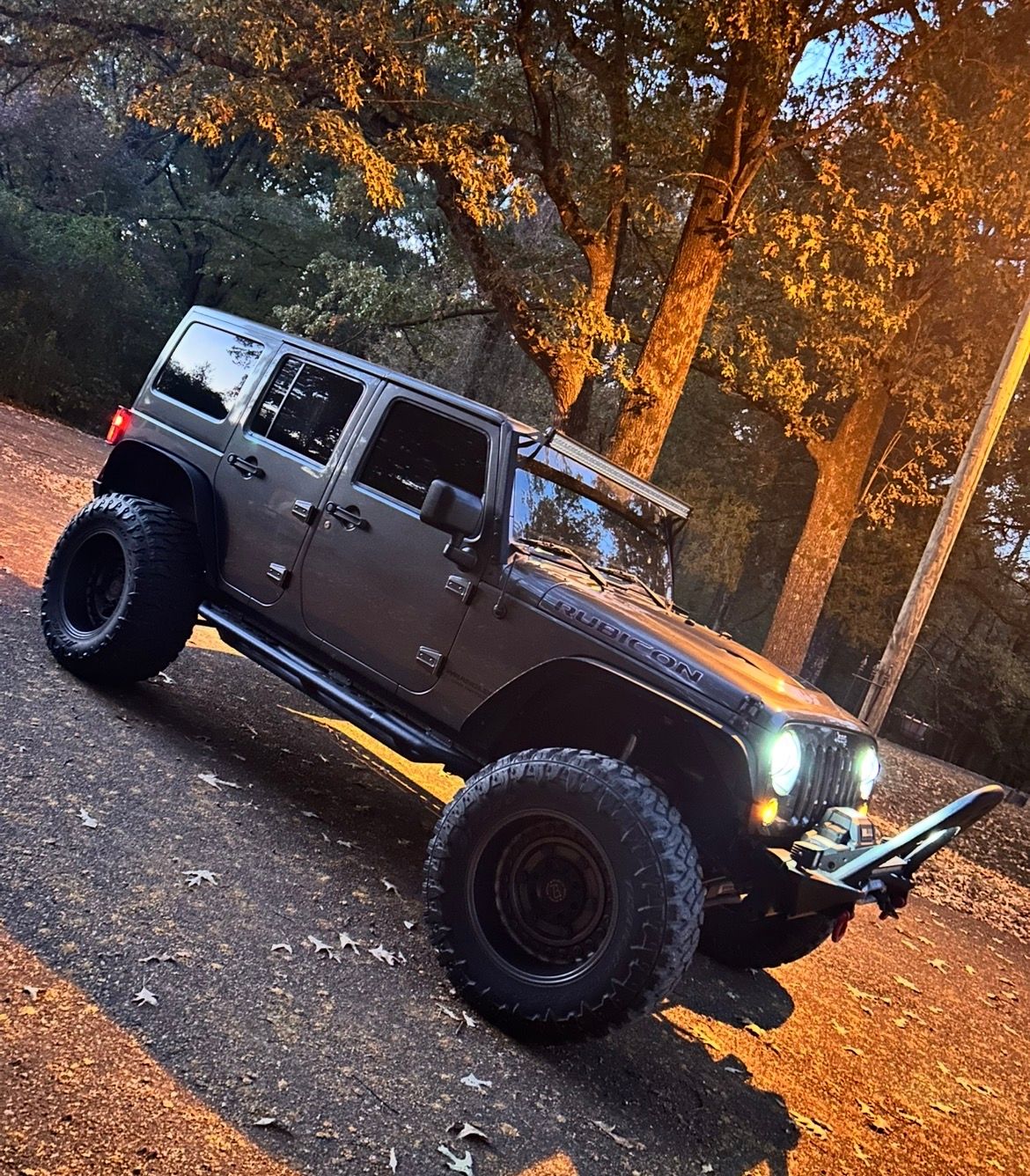 Used 2014 Jeep Wrangler Unlimited Rubicon AWD/4WD image 2